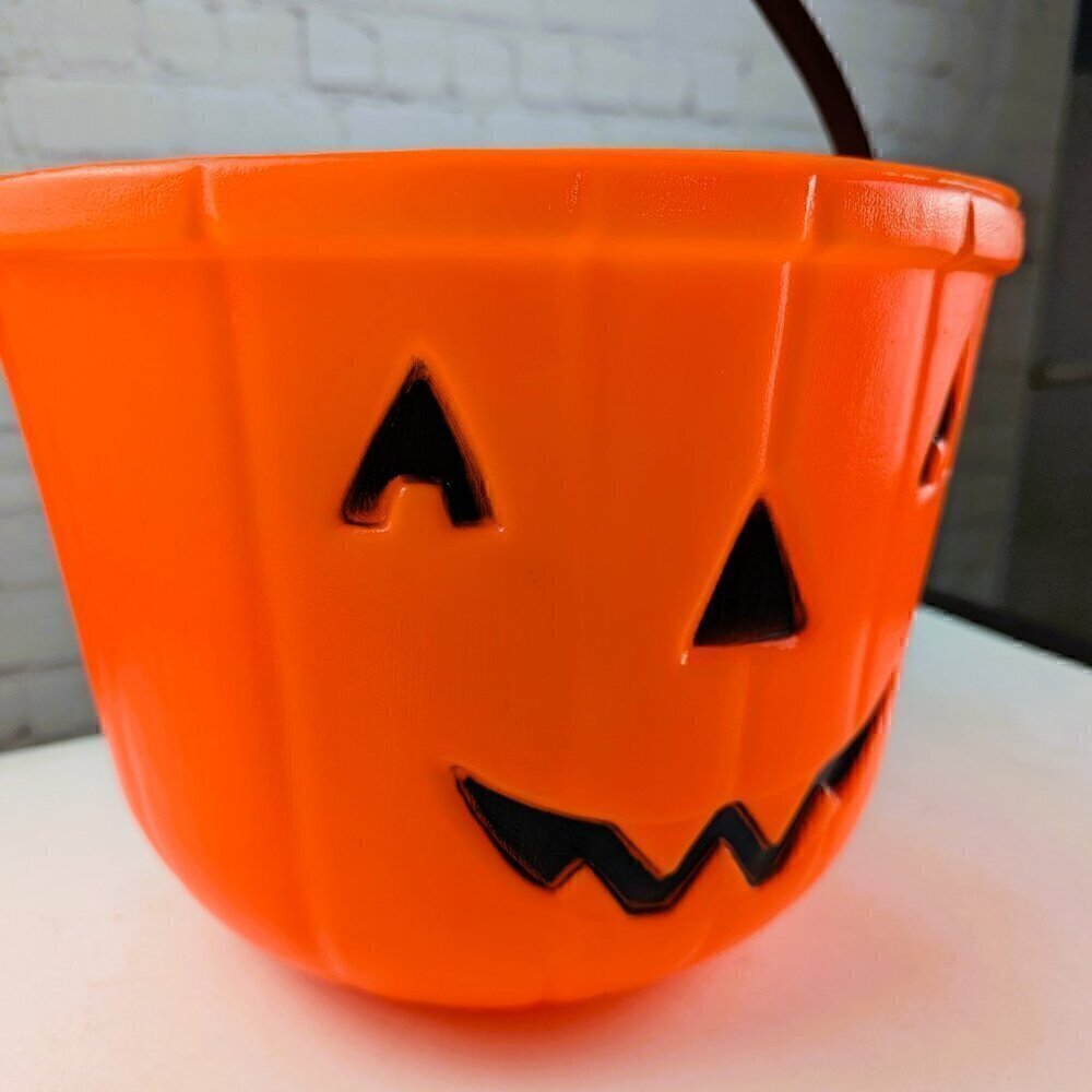 Vintage 80s/90s Halloween Pumpkin Large Candy Bucket - Picture 4 of 5